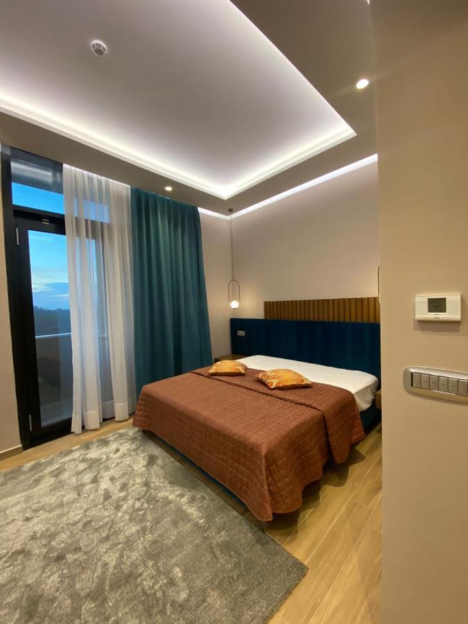 Coco Hotel Tirana Eksteriør billede