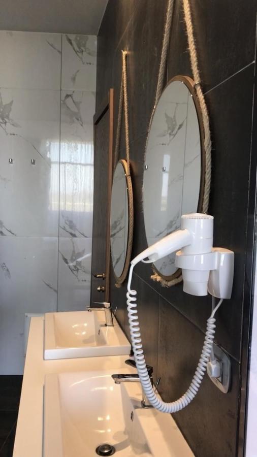 Coco Hotel Tirana Eksteriør billede