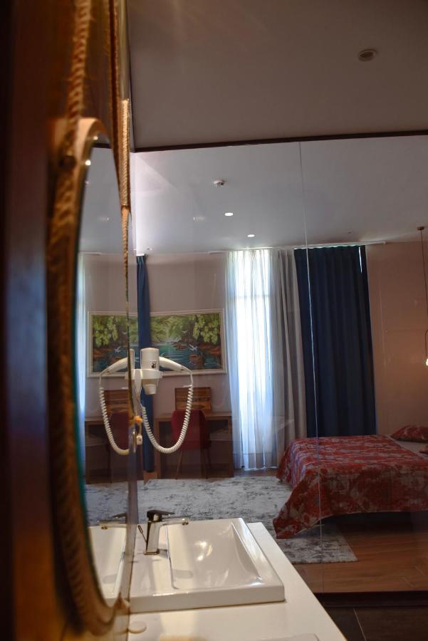 Coco Hotel Tirana Eksteriør billede